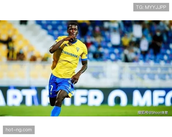 斯托贾科维奇无球跑动提升三分命中率拉开球队进攻空间